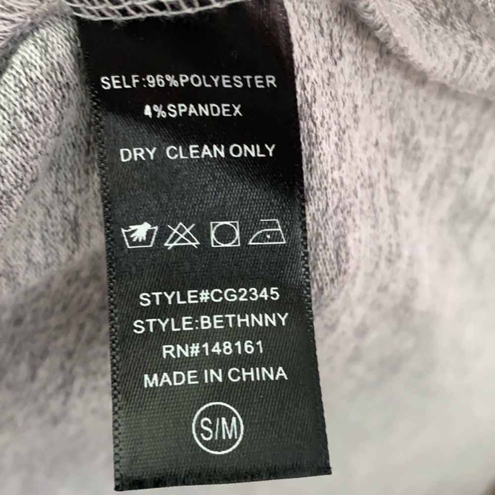 Buddy Basics Gray Hi Lo V Neck Long Sleeve Top - Picture 5 of 5